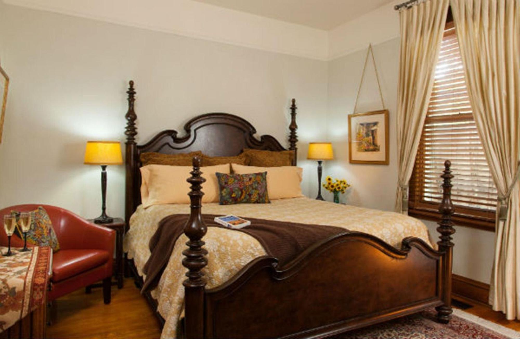 סנטה פה Four Kachinas B&B Inn מראה חיצוני תמונה