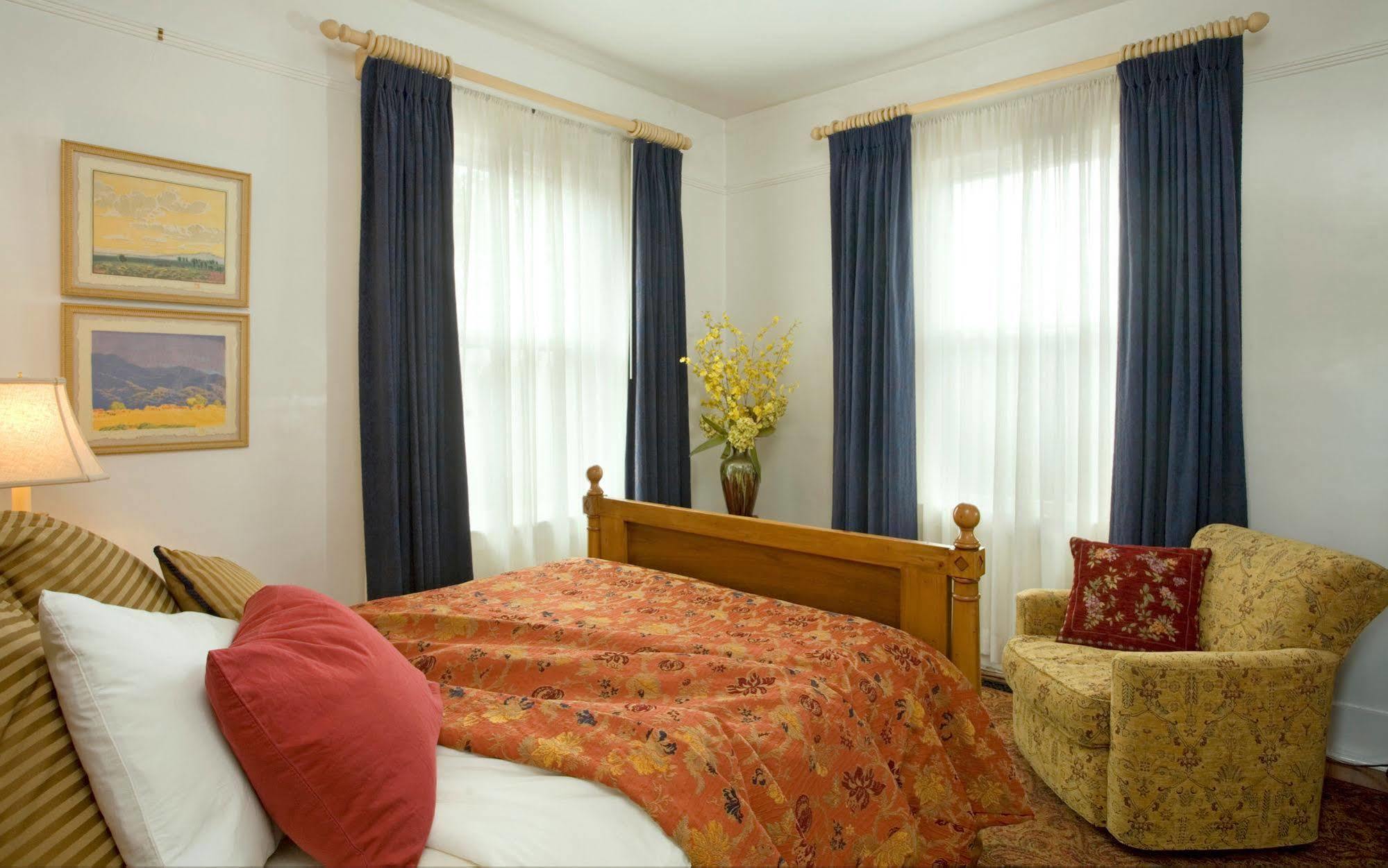 סנטה פה Four Kachinas B&B Inn מראה חיצוני תמונה
